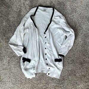 Women’s cardigan
